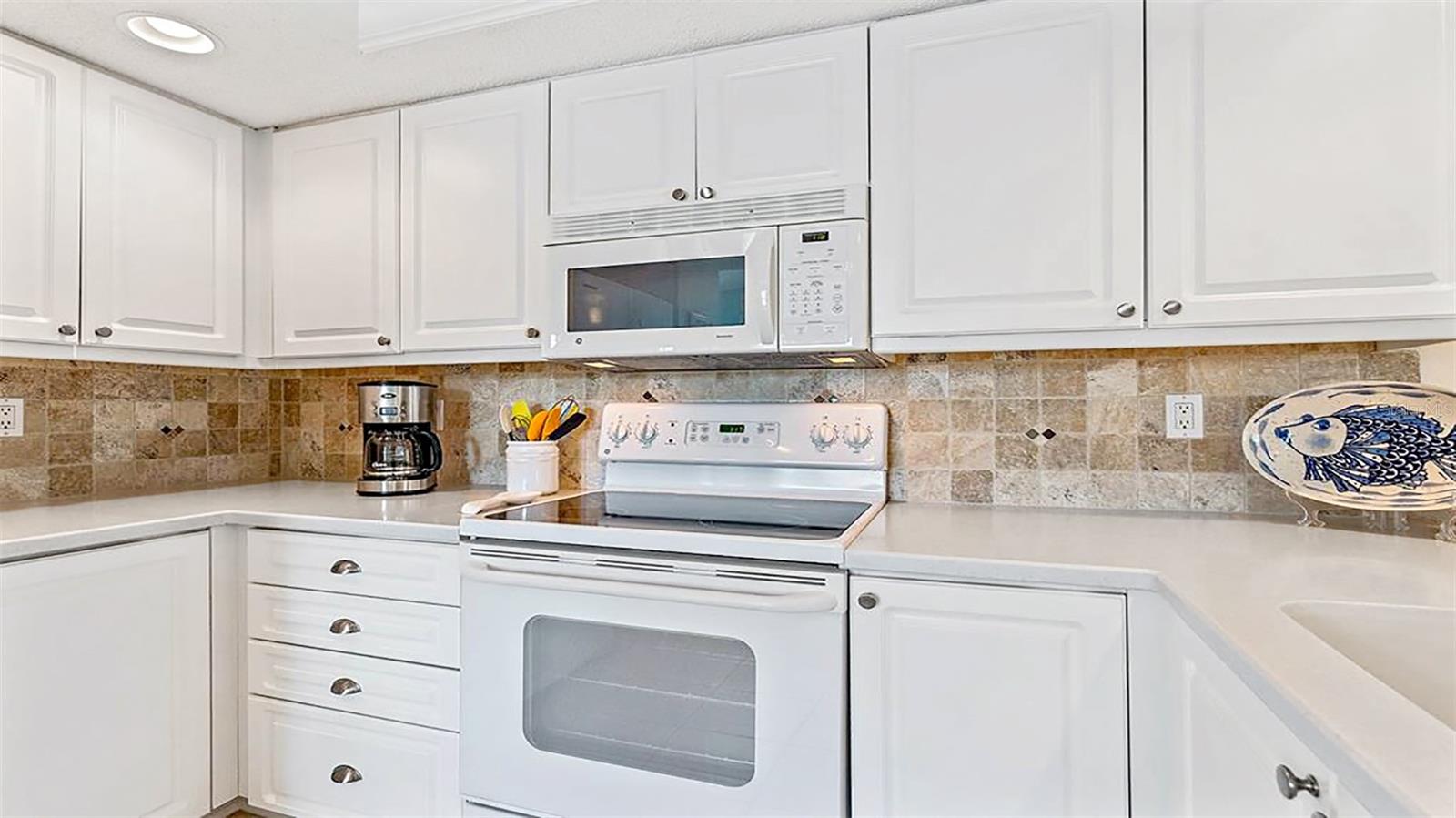 A4588730 Property Photo 4