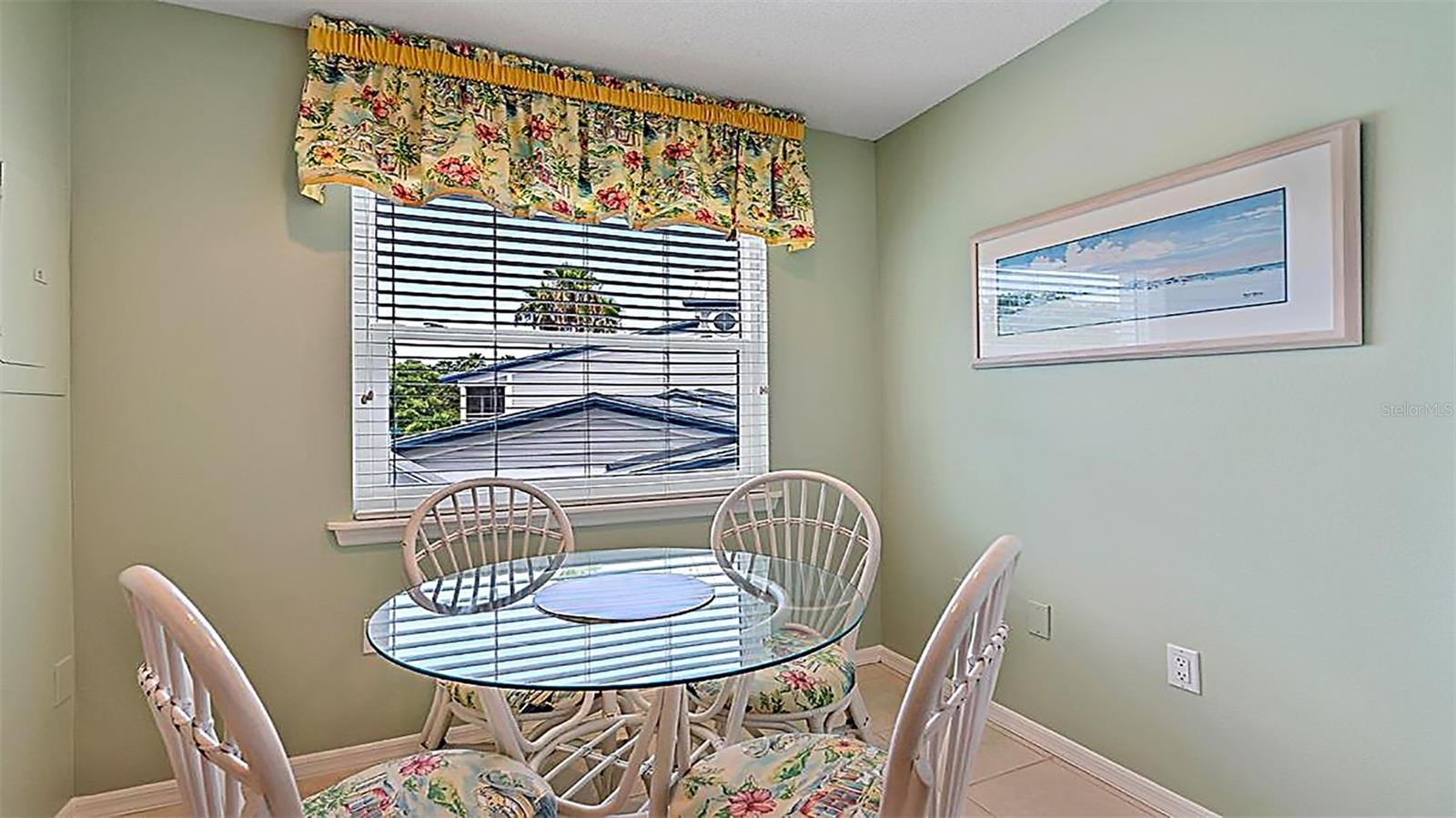 A4588730 Property Photo 6