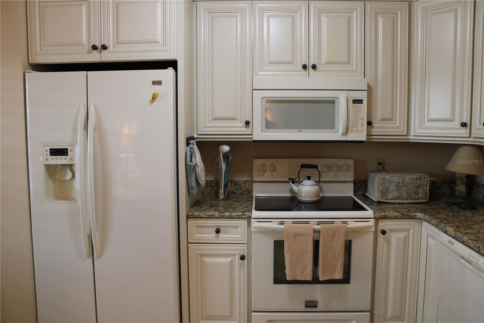 2725 Terra Ceia Bay Blvd #203 Property Photo 2
