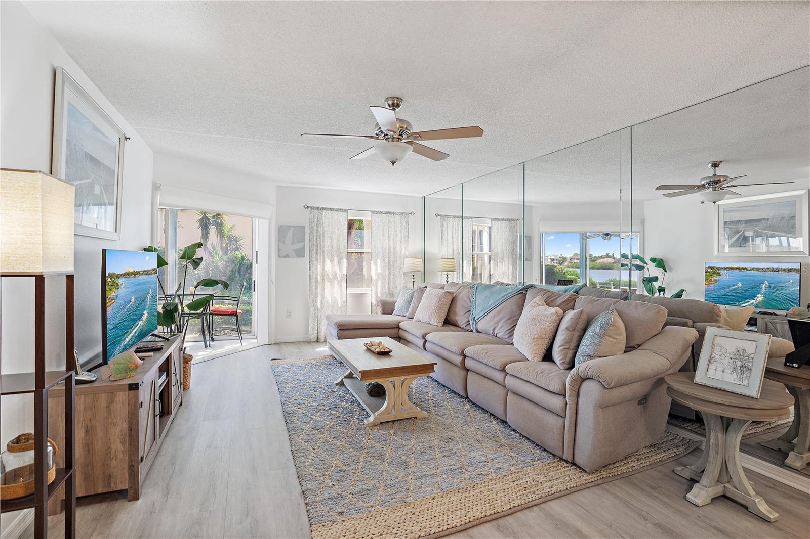 1374 Siesta Bayside Dr #1374-d Property Photo 6