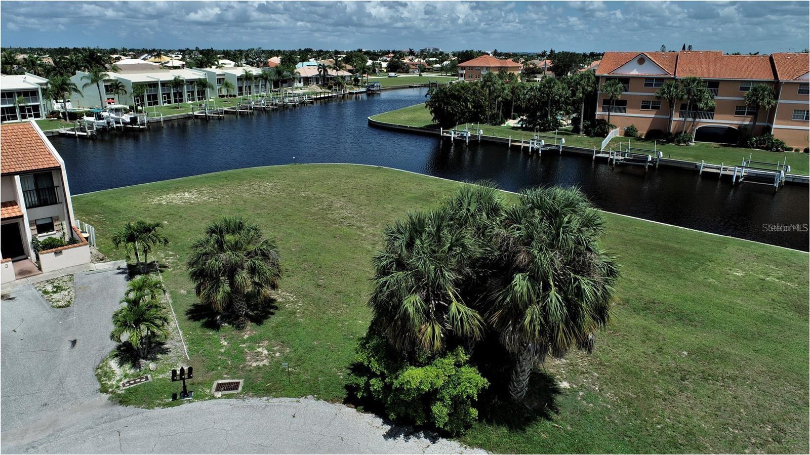 1447 Mediterranean Dr Property Photo 7