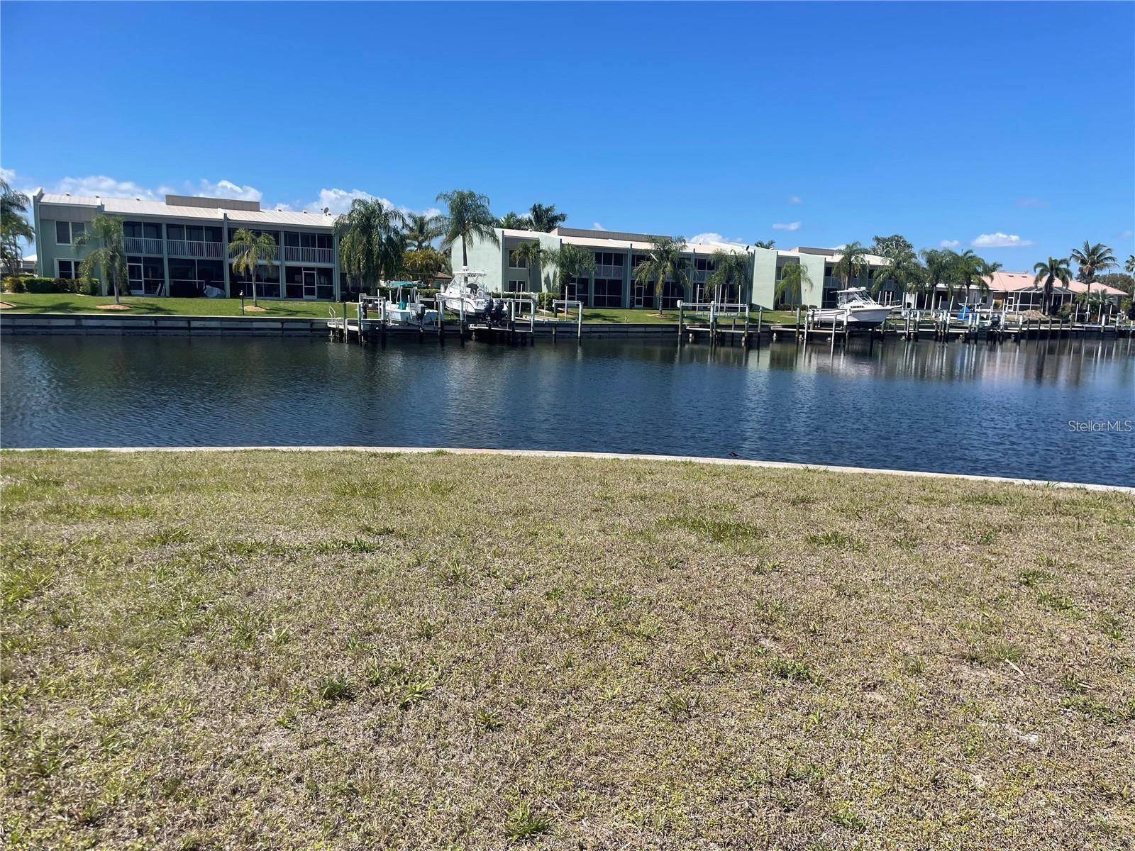 1447 Mediterranean Dr Property Photo 10