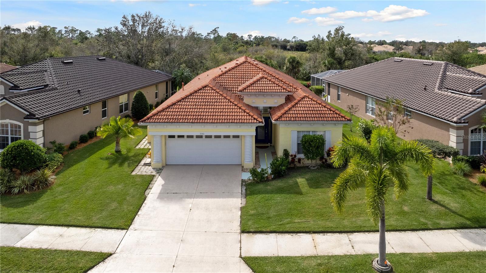 5301 Laurel Oak Ct Property Photo 3