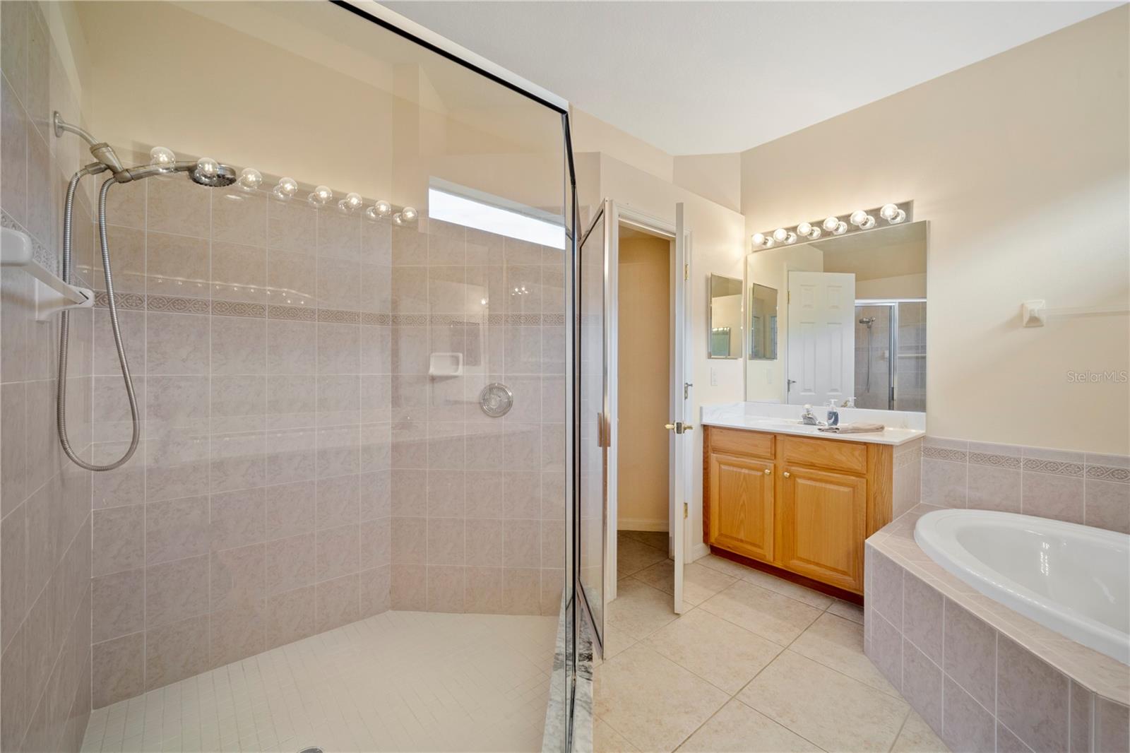 5301 Laurel Oak Ct Property Photo 35