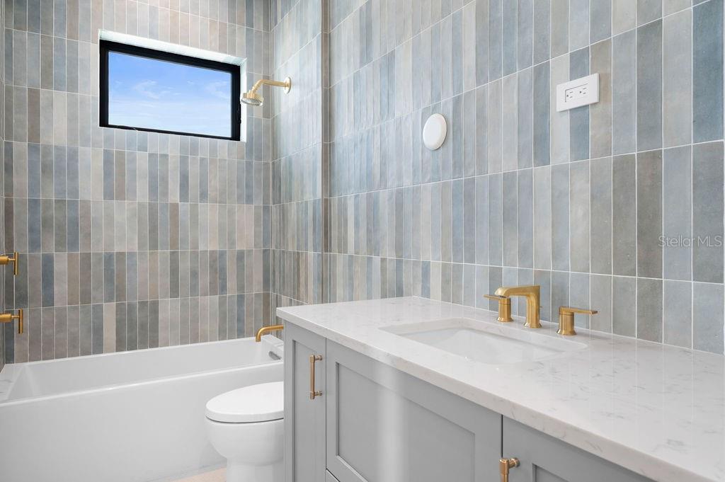 3621 San Remo Ter Property Photo 52