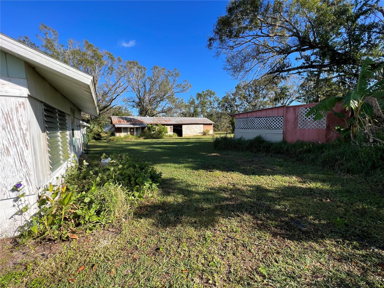 2990 Se Airport Rd Property Photo 5