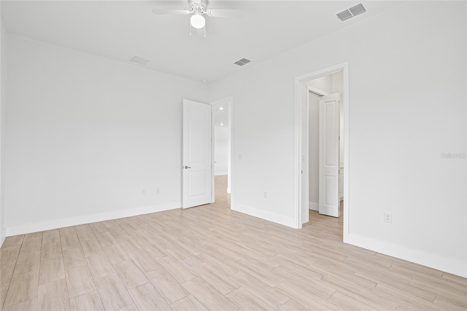 23246 Stelling Ave Property Photo 14