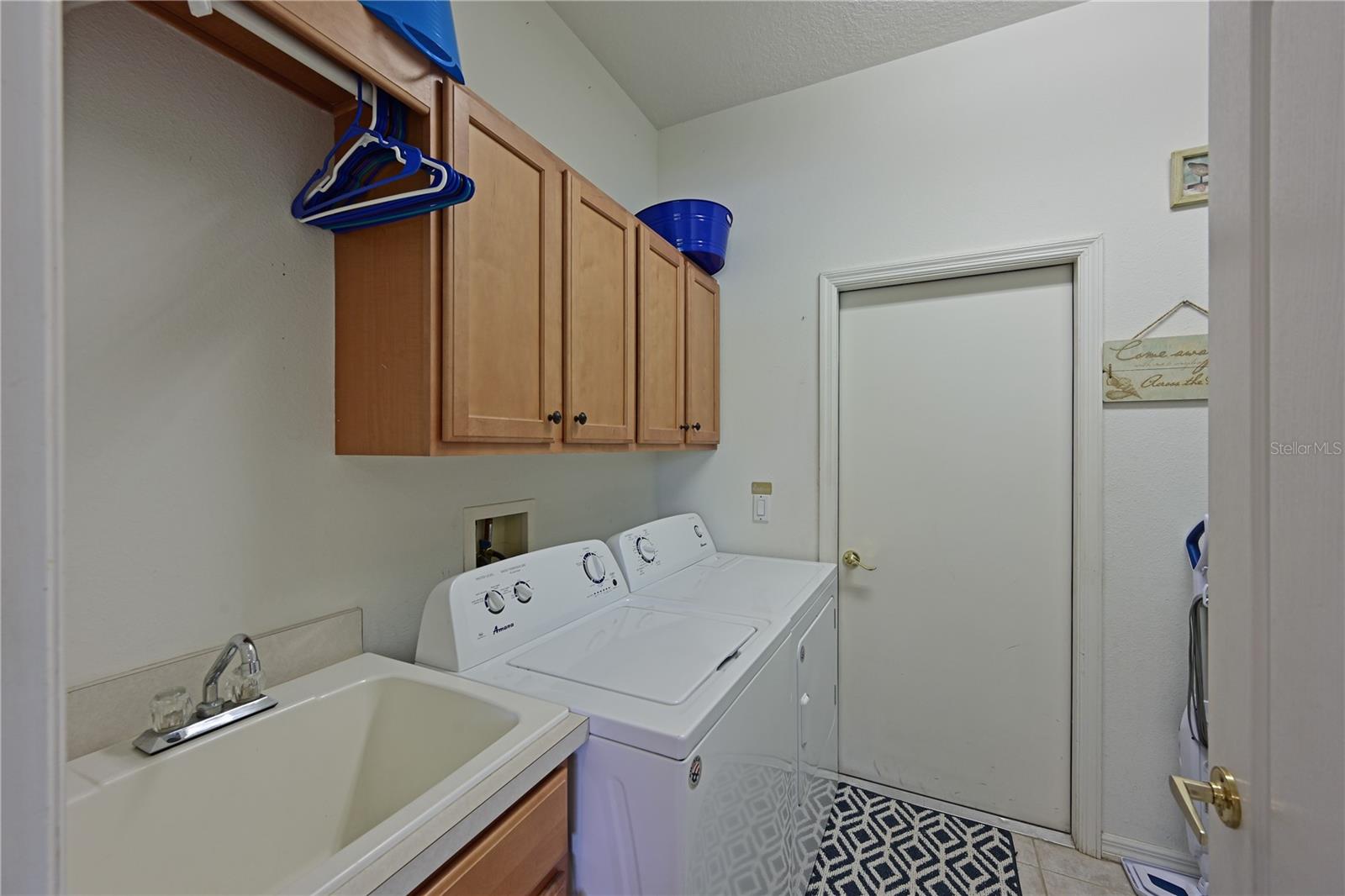 8108 Haven Harbour Way Property Photo 20
