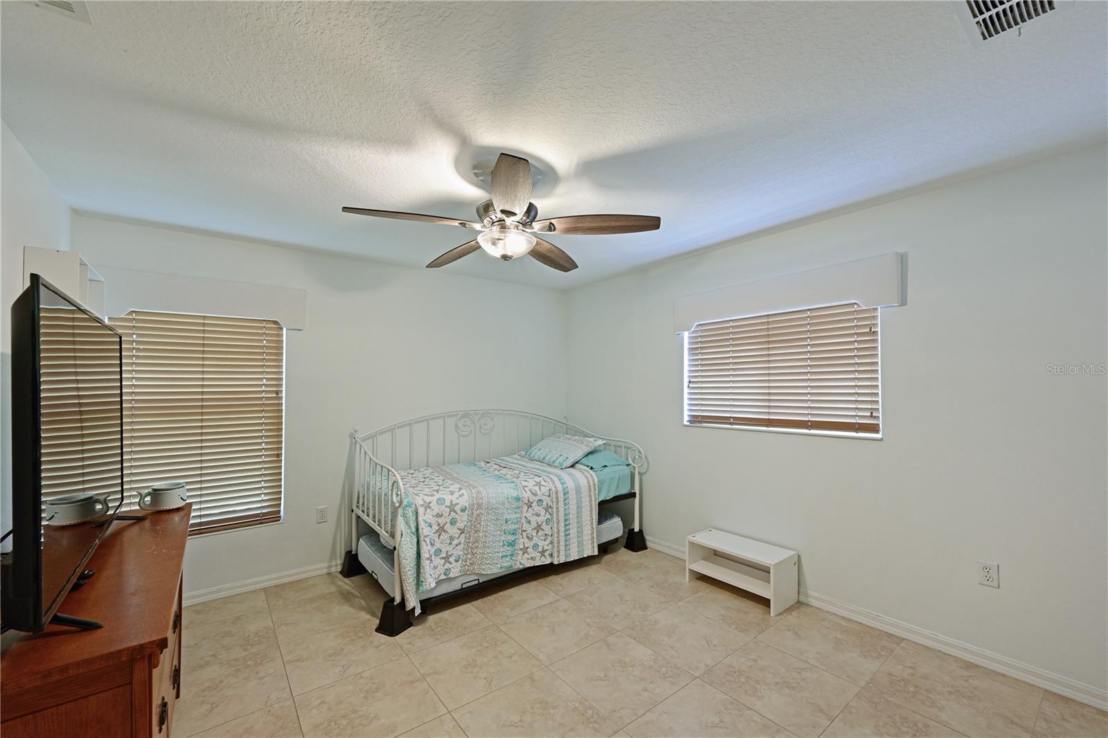 8108 Haven Harbour Way Property Photo 22