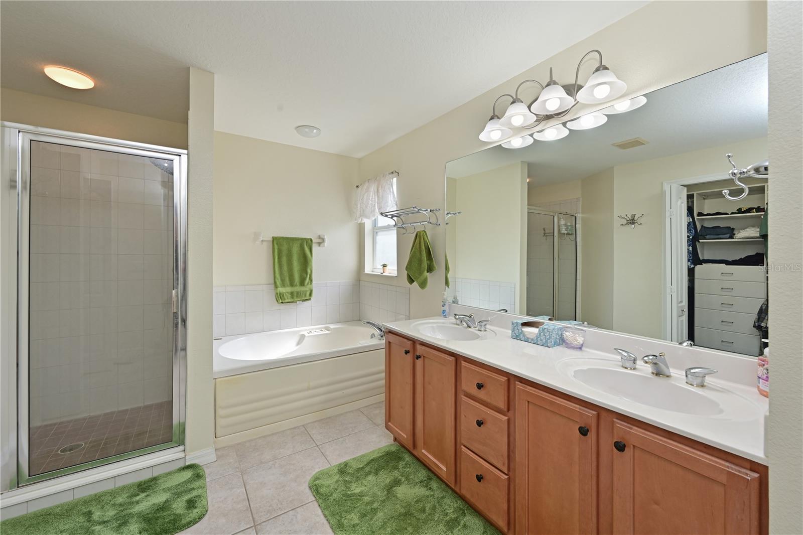 8108 Haven Harbour Way Property Photo 27