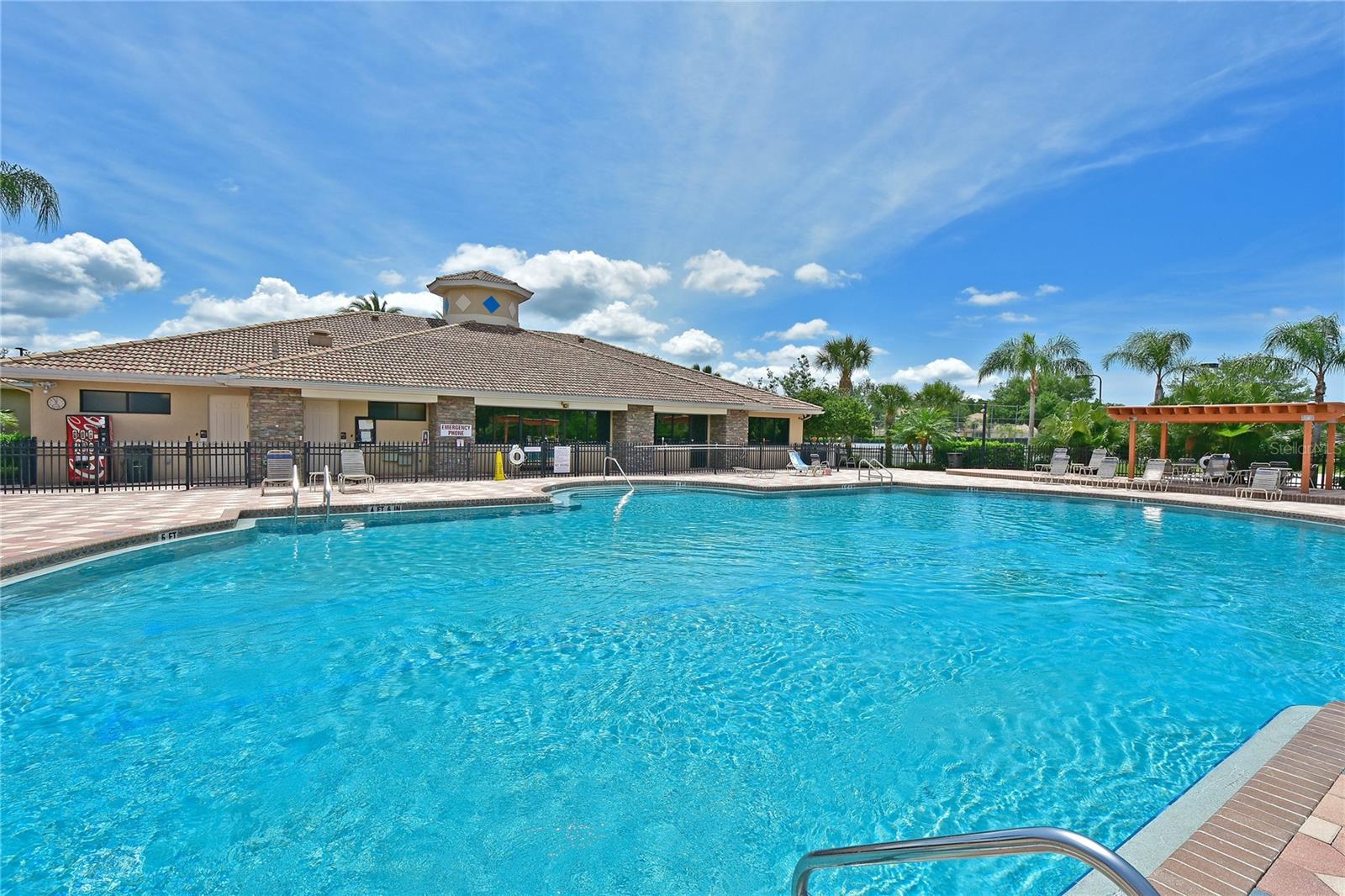 8108 Haven Harbour Way Property Photo 44