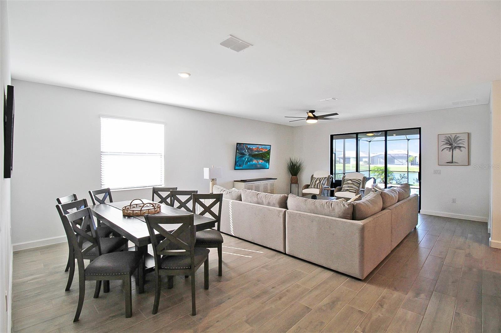 5236 Blue Crush St Property Photo 14