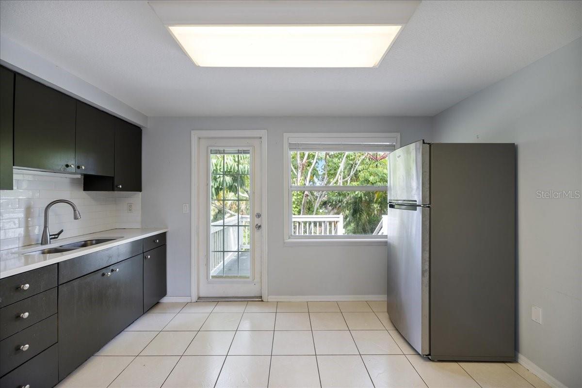307 Winfield Way Property Photo 32