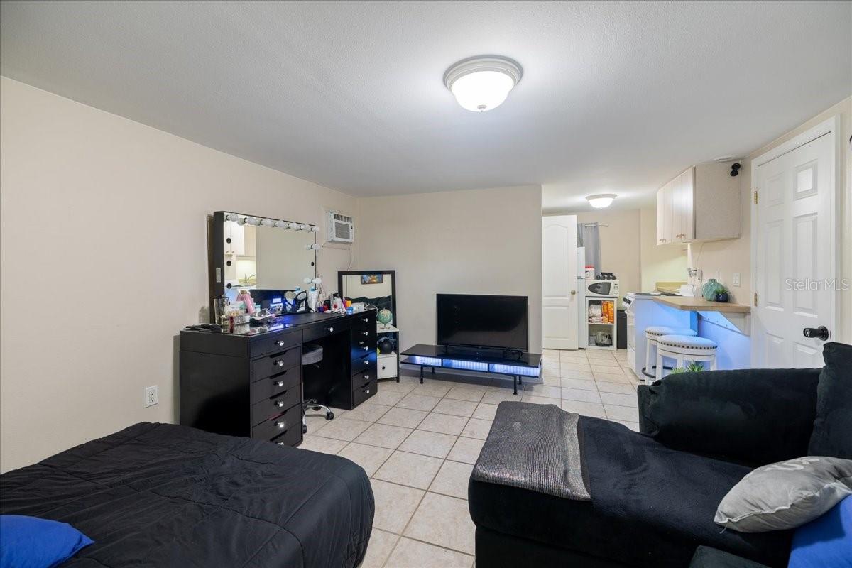 307 Winfield Way Property Photo 33