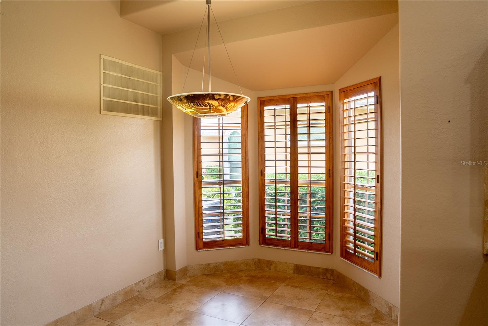 326 Saint George Ct #14 Property Photo 15