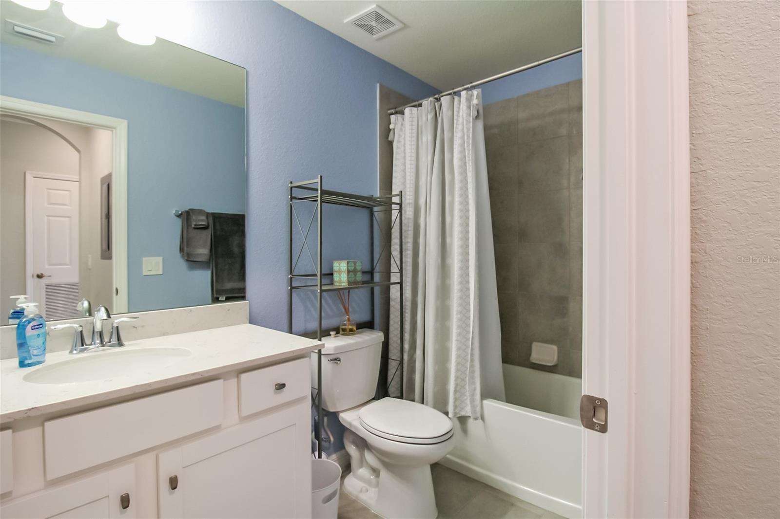 17810 Gawthrop Dr #207 Property Photo 21
