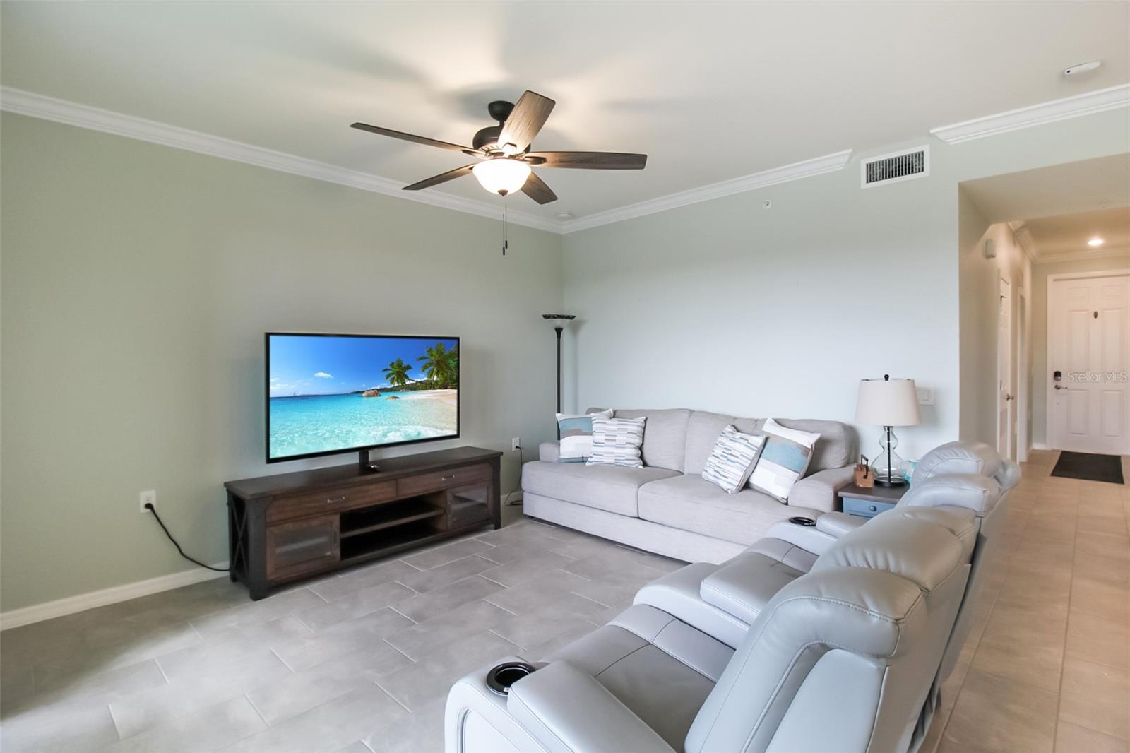 17810 Gawthrop Dr #207 Property Photo 32