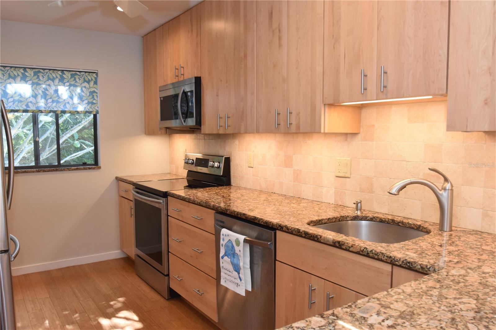 1601 Bayhouse Point Dr #ba201 Property Photo 2