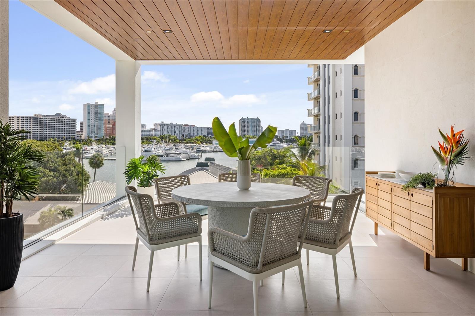509 Golden Gate Pt #2 Property Photo 4