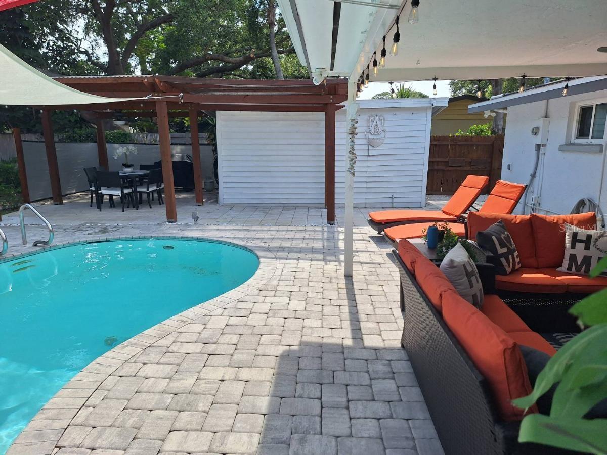 2244 Palm Ter Property Photo 39