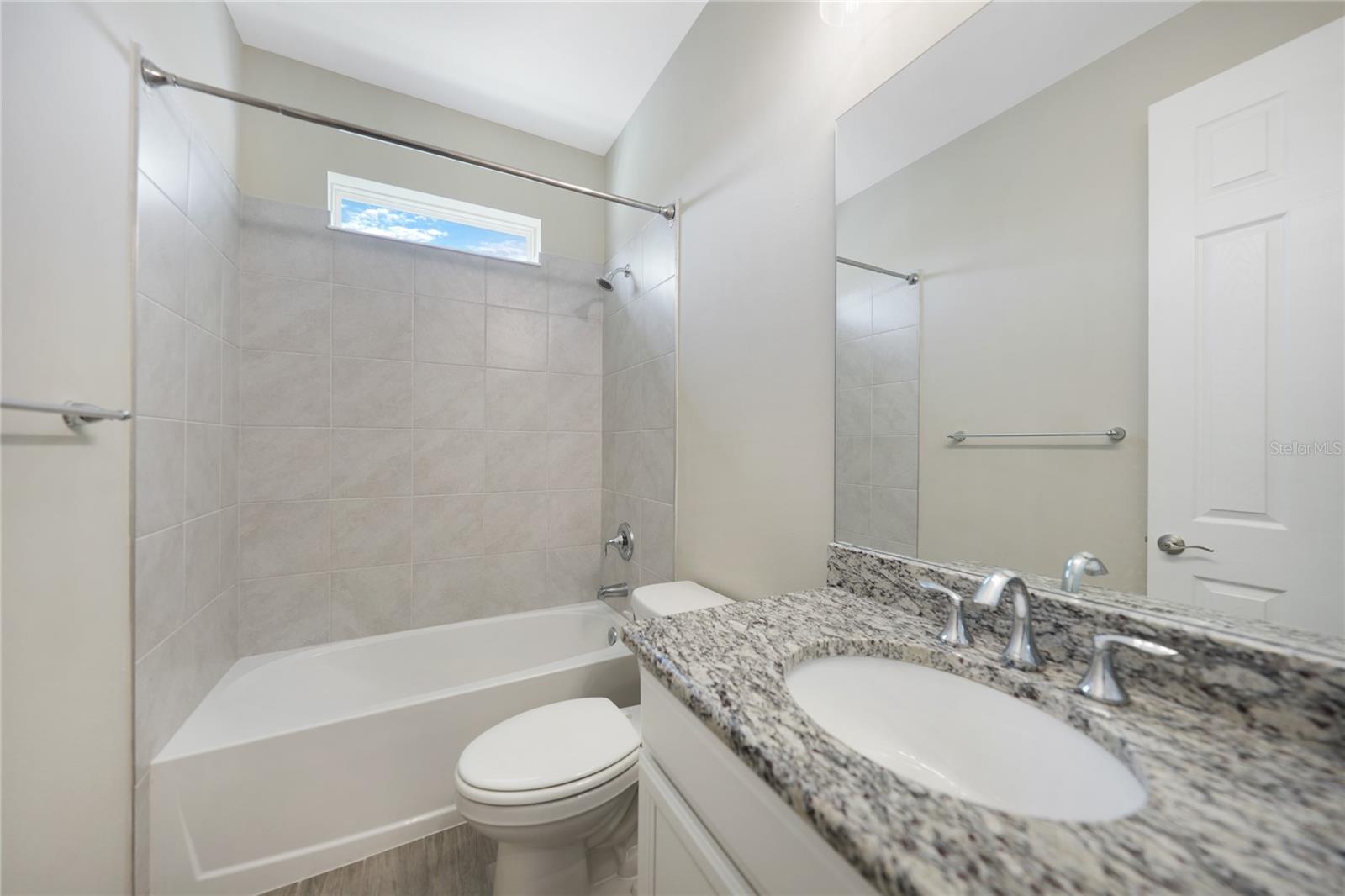 2275 Hamburg Ln Property Photo 30