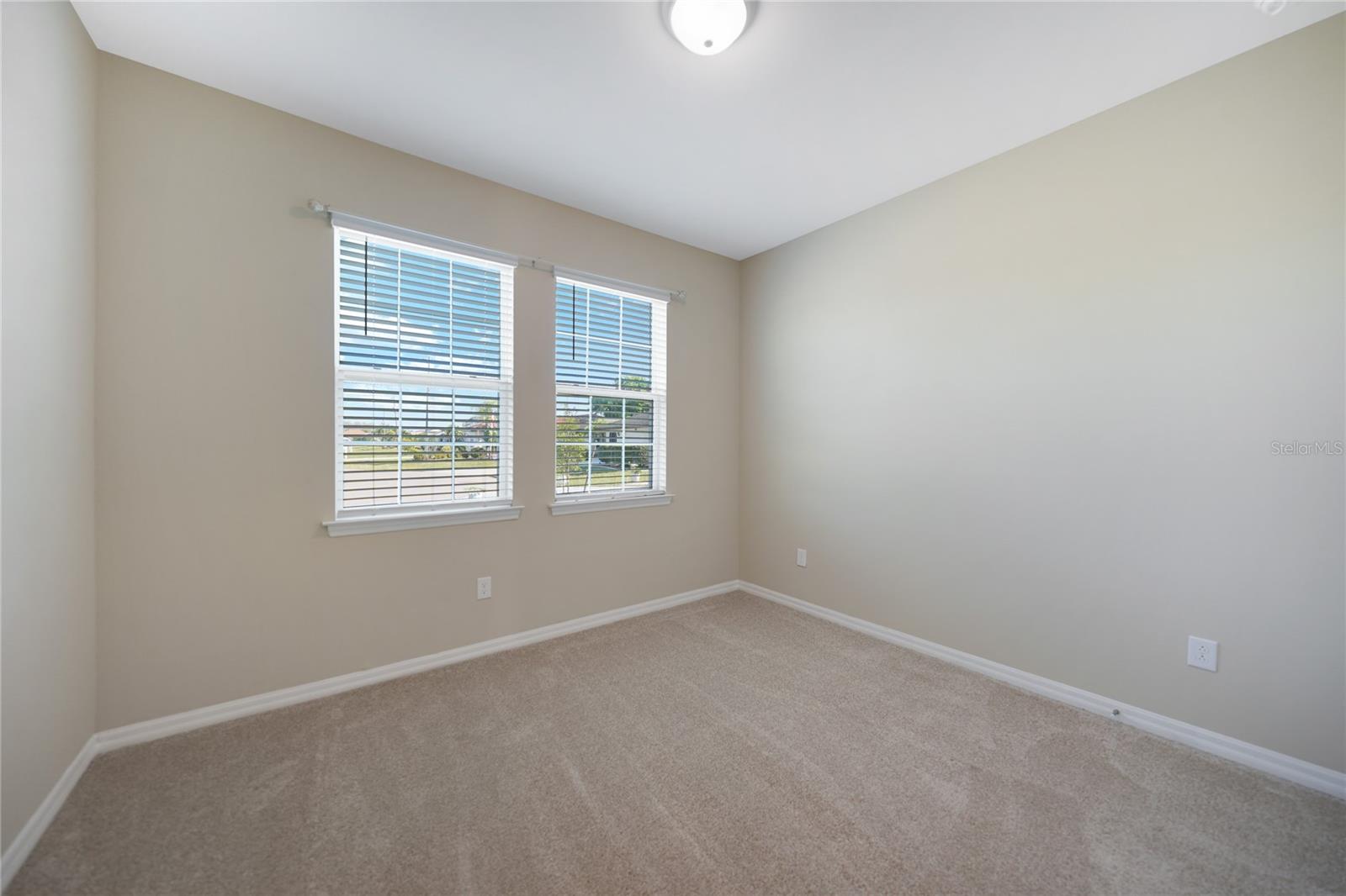 2275 Hamburg Ln Property Photo 32