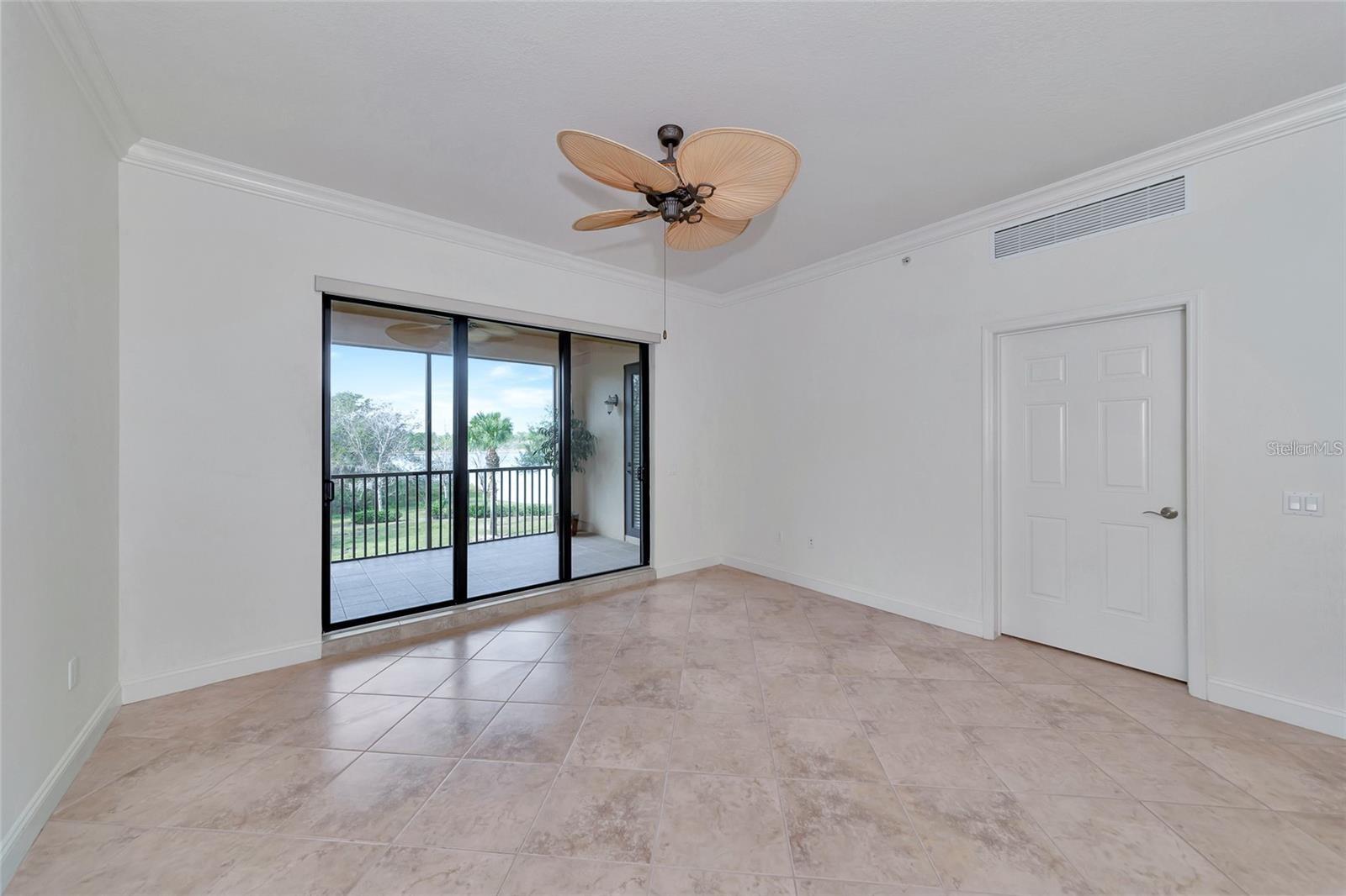 7702 Lake Vista Ct #206 Property Photo 8