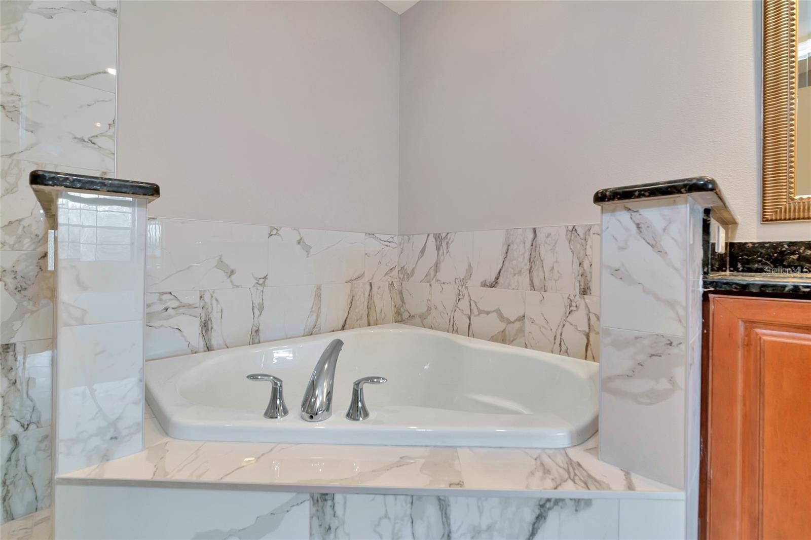 7702 Lake Vista Ct #206 Property Photo 19