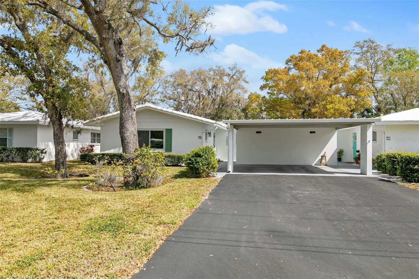 3915 SCHWALBE DR #128