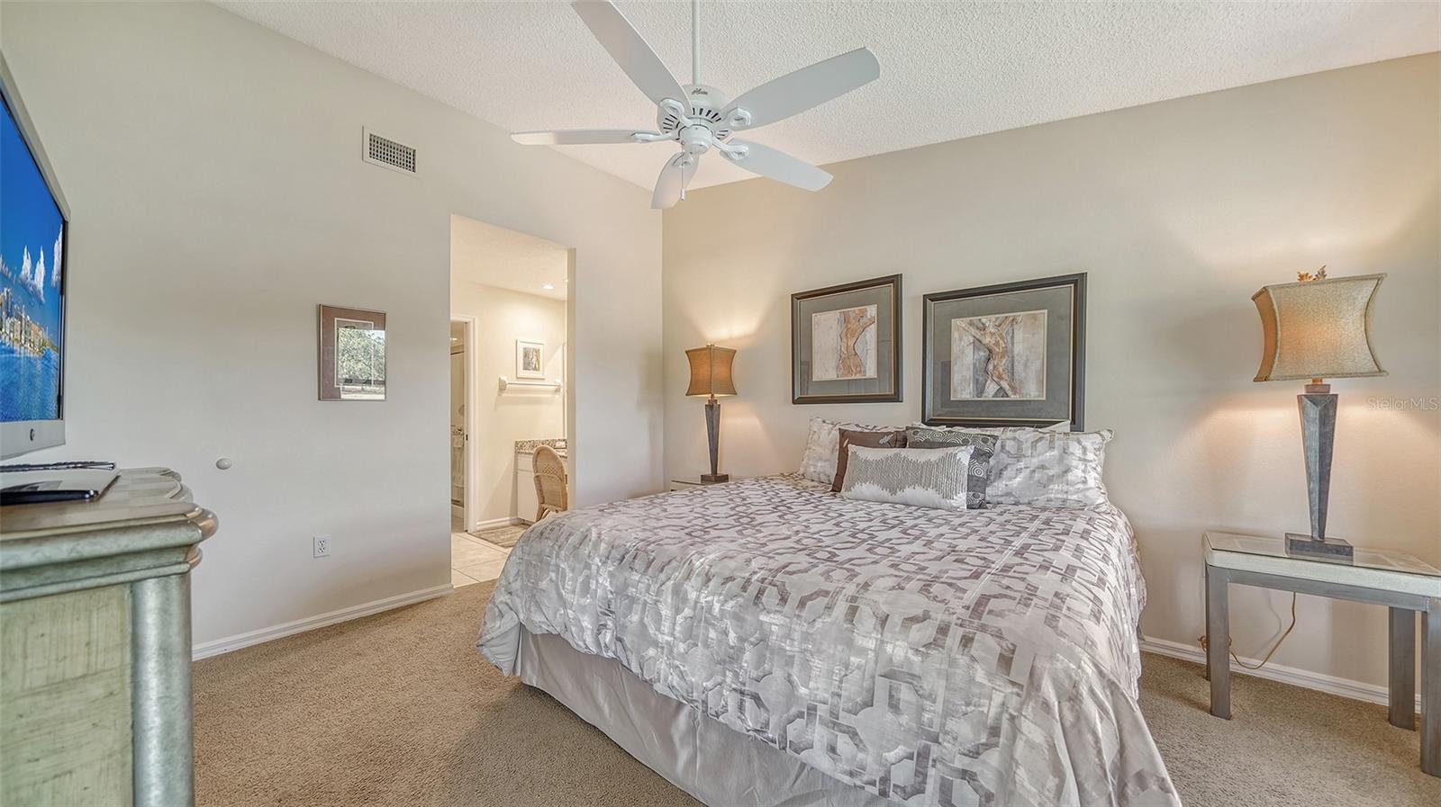 4462 Weybridge St #72 Property Photo 24