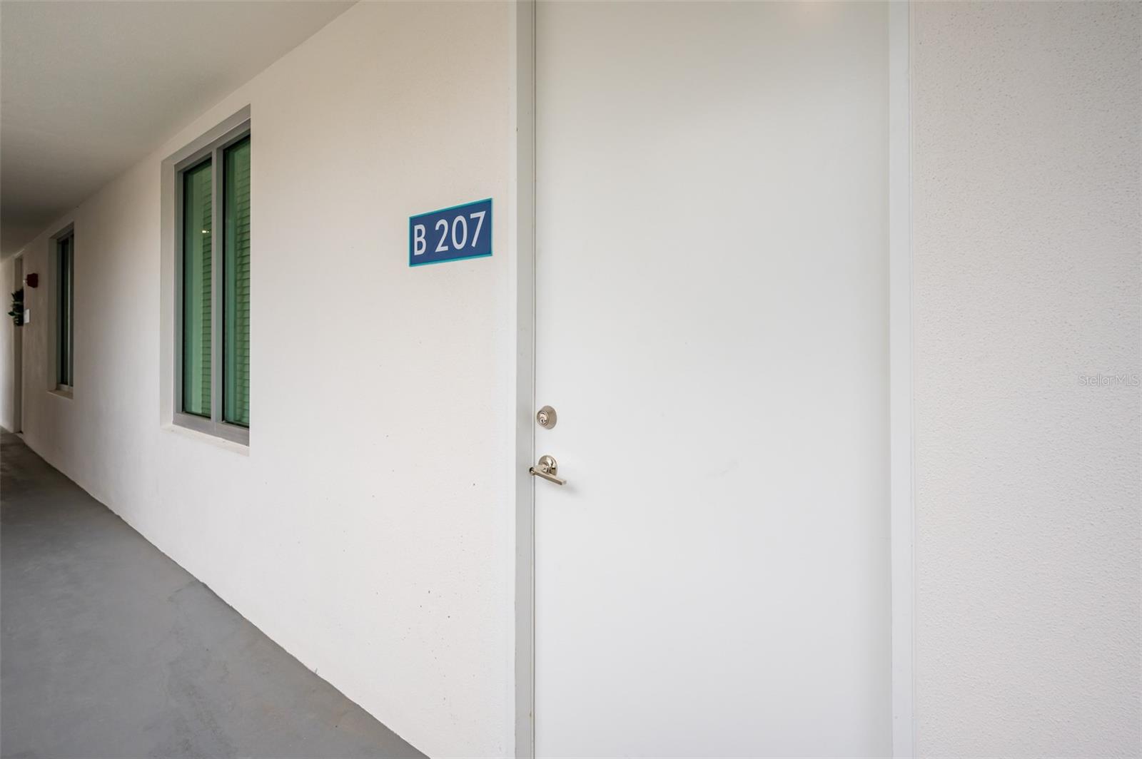1703 N Tamiami Trl #207 Property Photo 2