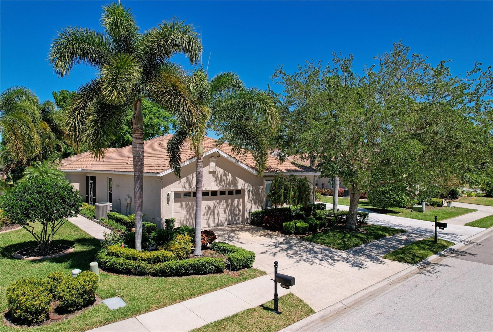8047 Victoria Falls Cir Property Photo 1