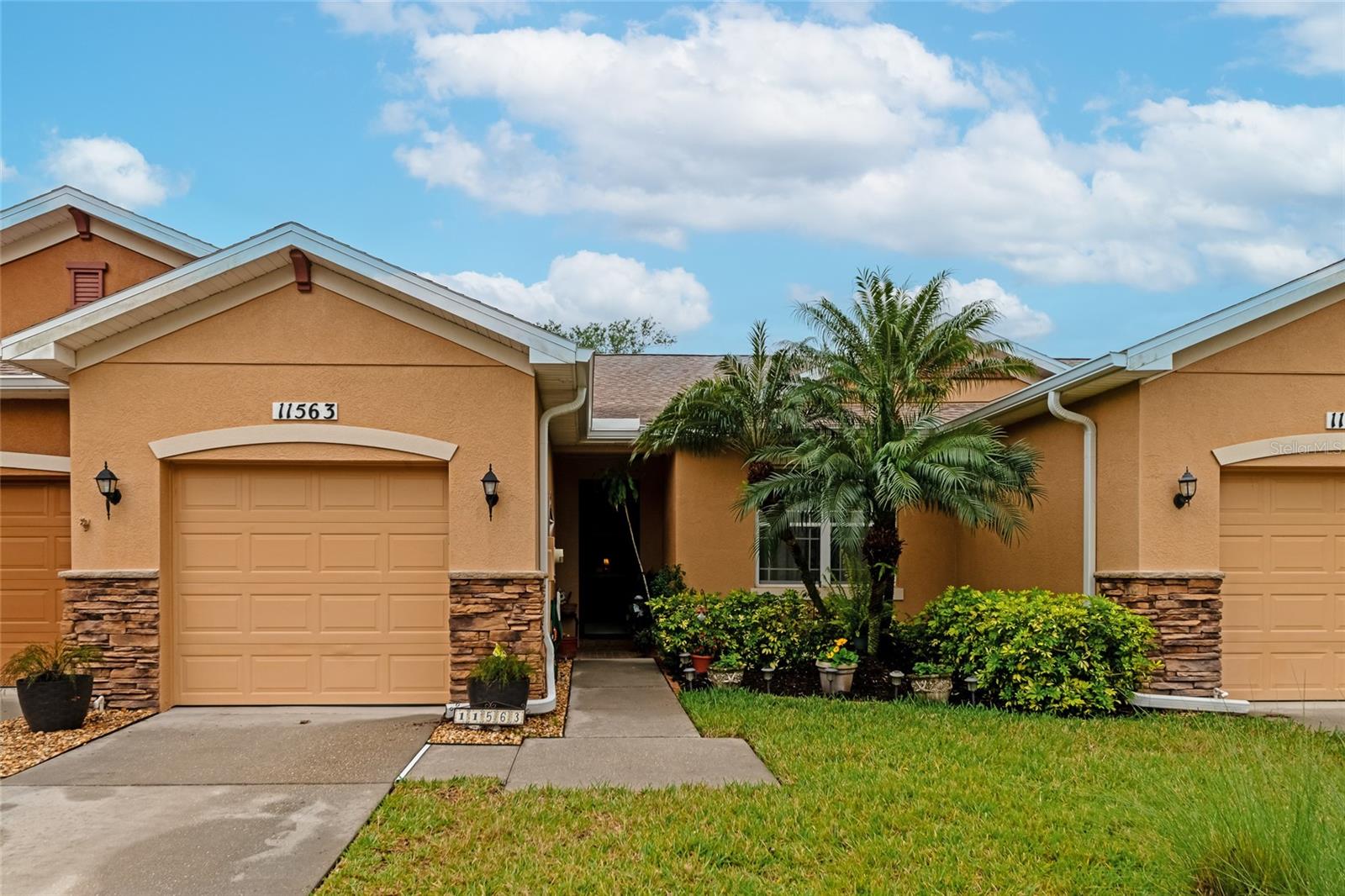 11563 52nd Ct E Property Photo 1
