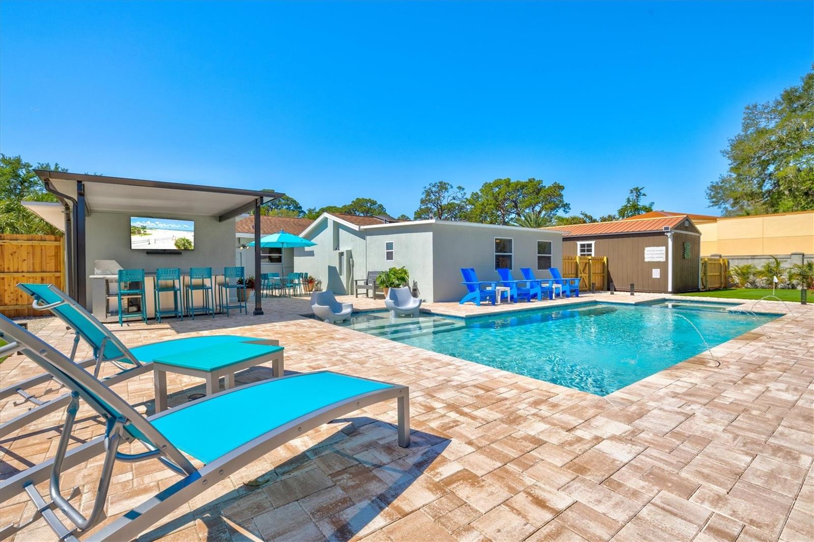A4606755 Property Photo 2