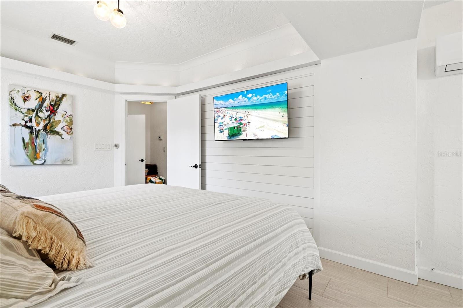 A4606755 Property Photo 23