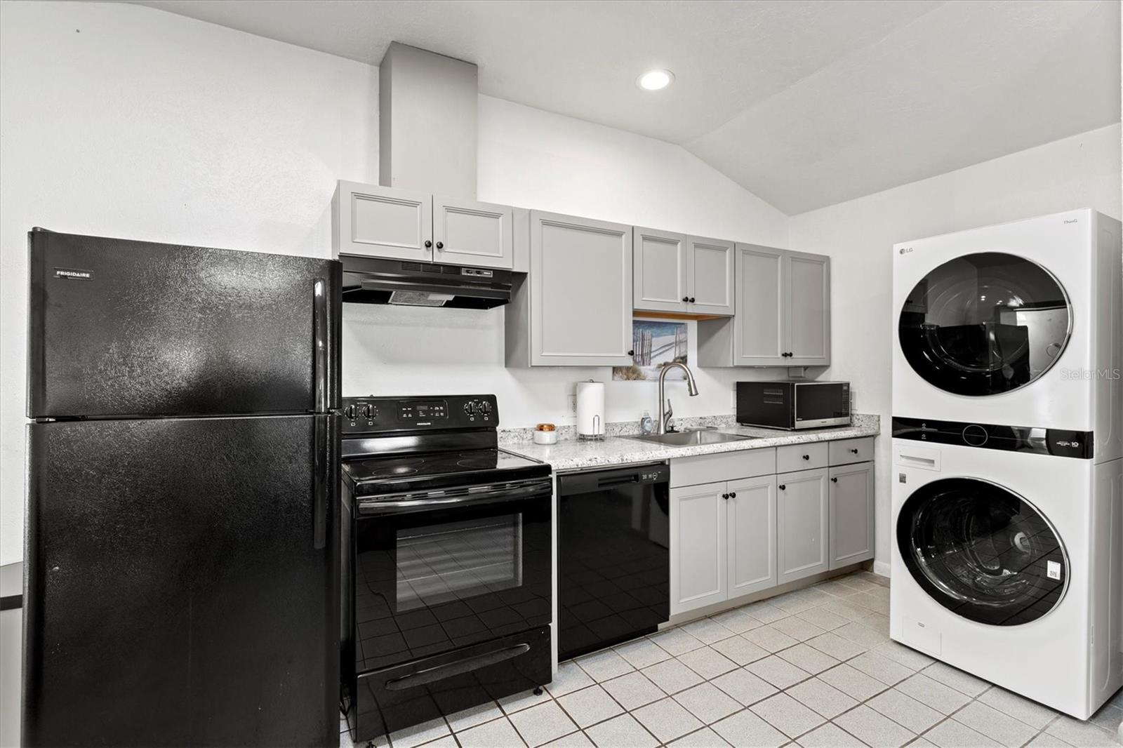 A4606755 Property Photo 35