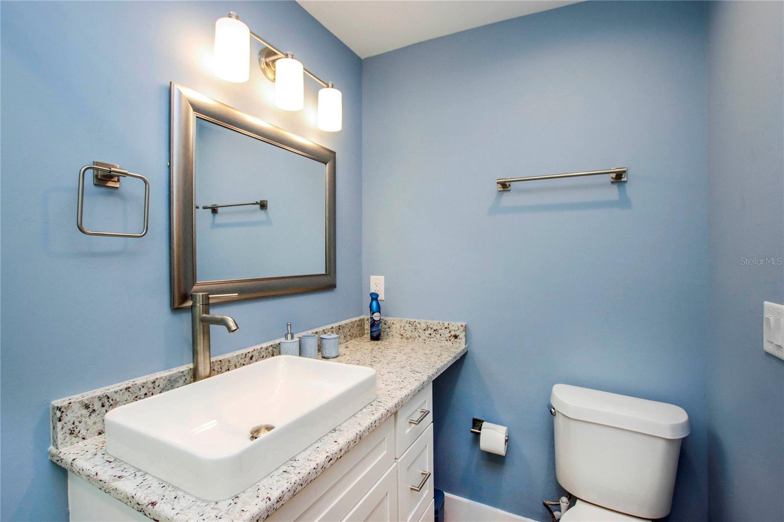 1057 Blue Heron Dr Property Photo 38