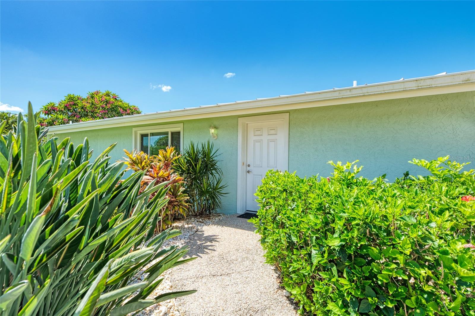 5577 Contento Dr Property Photo 5