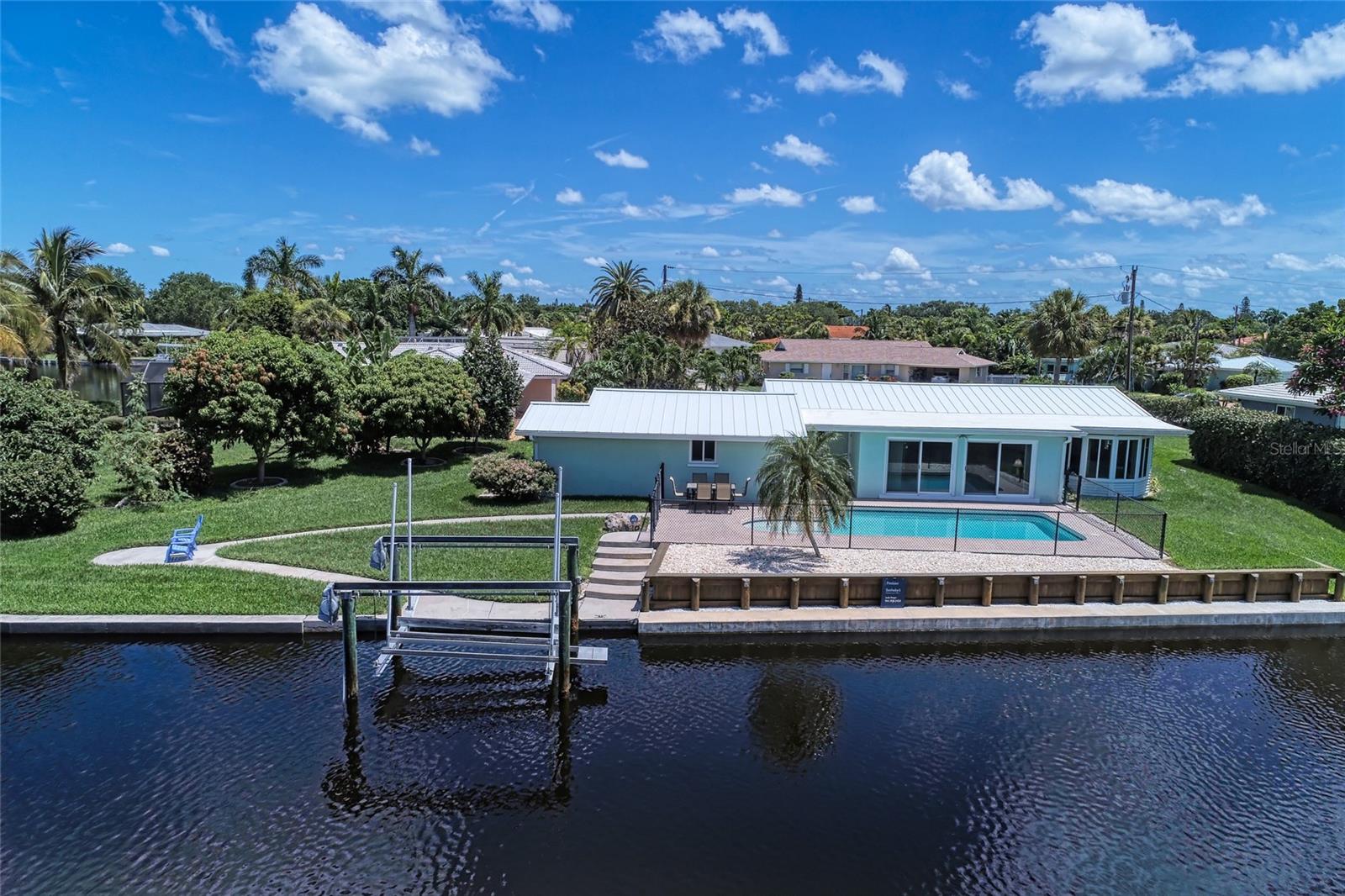 5577 Contento Dr Property Photo 6