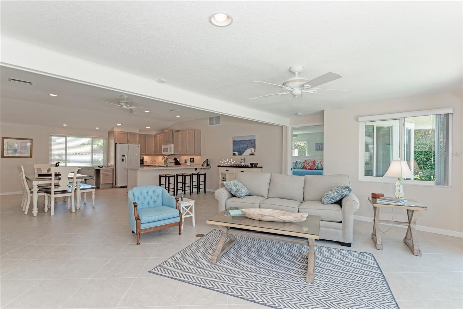 5577 Contento Dr Property Photo 7