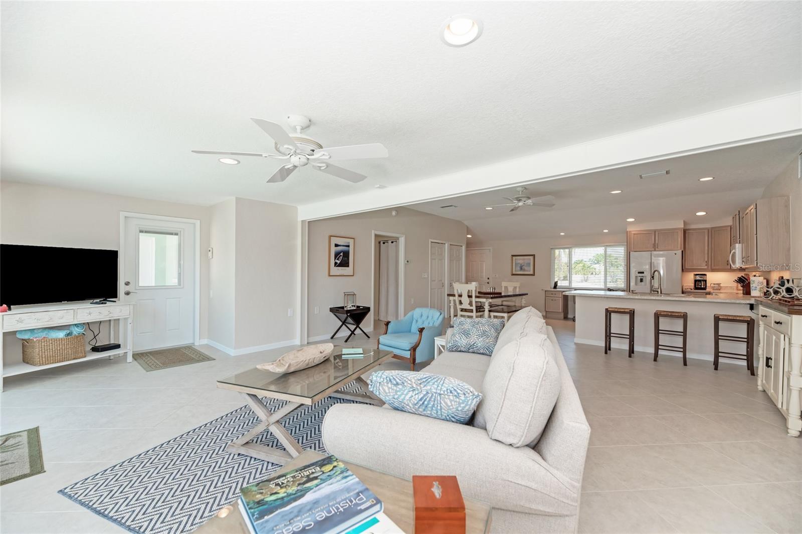 5577 Contento Dr Property Photo 9