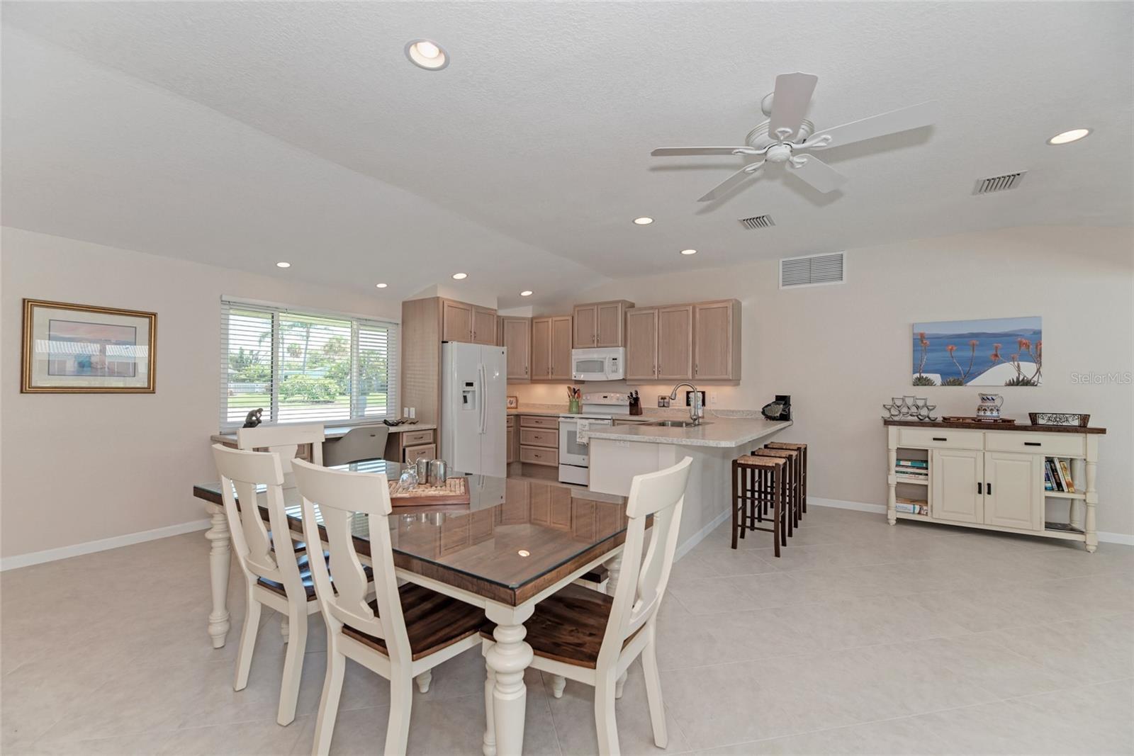 5577 Contento Dr Property Photo 13