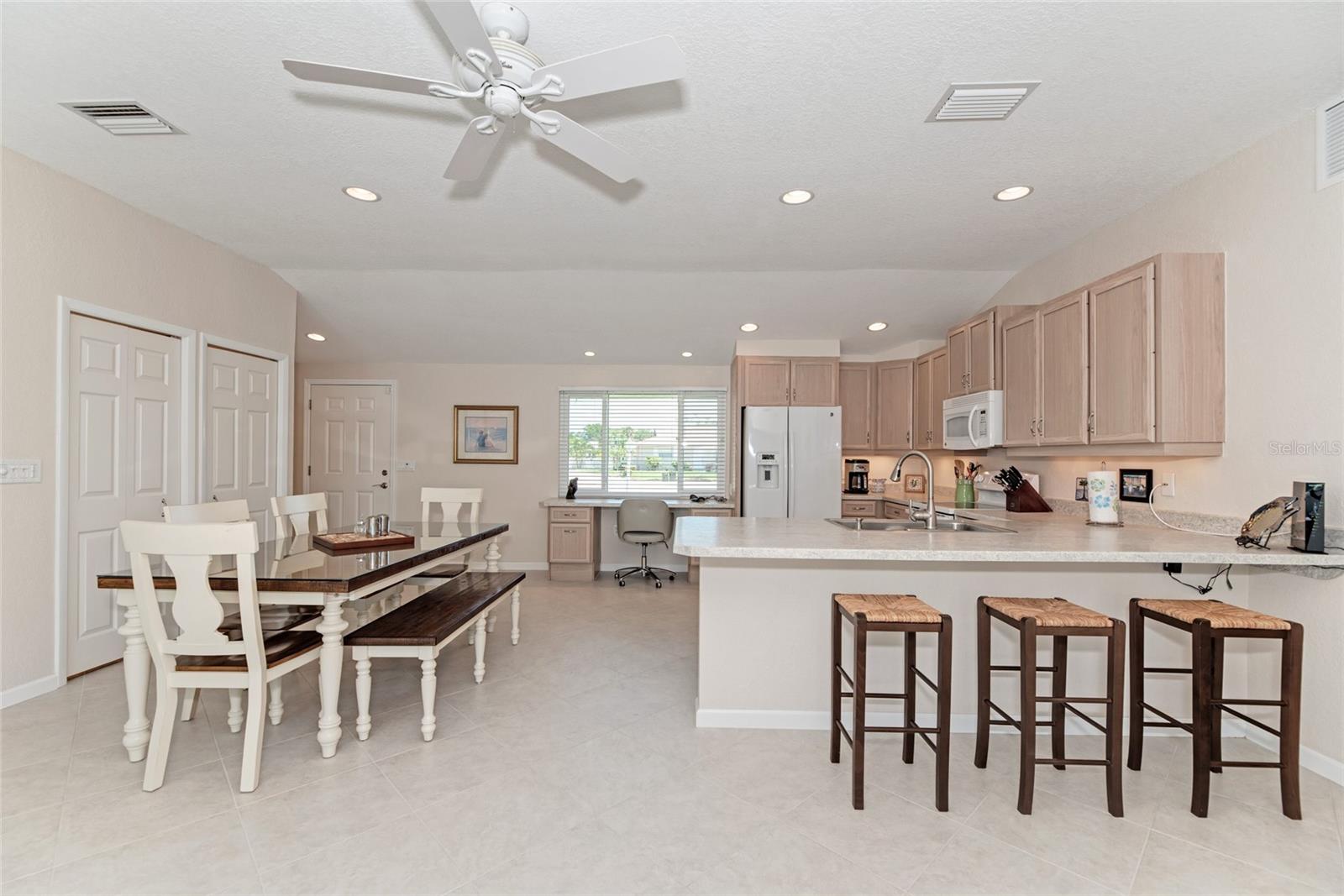 5577 Contento Dr Property Photo 14