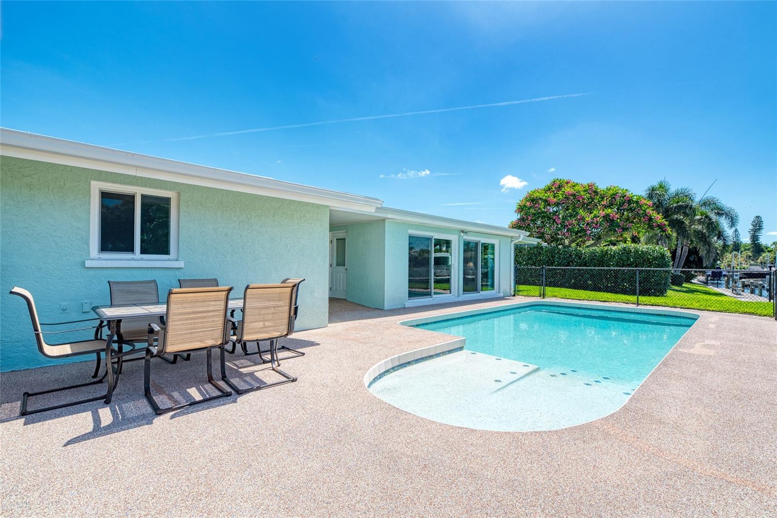 5577 Contento Dr Property Photo 32