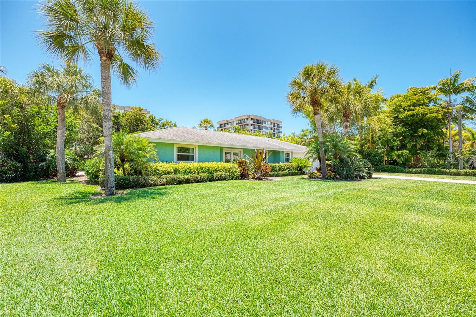5640 Cape Leyte Dr Property Photo 6