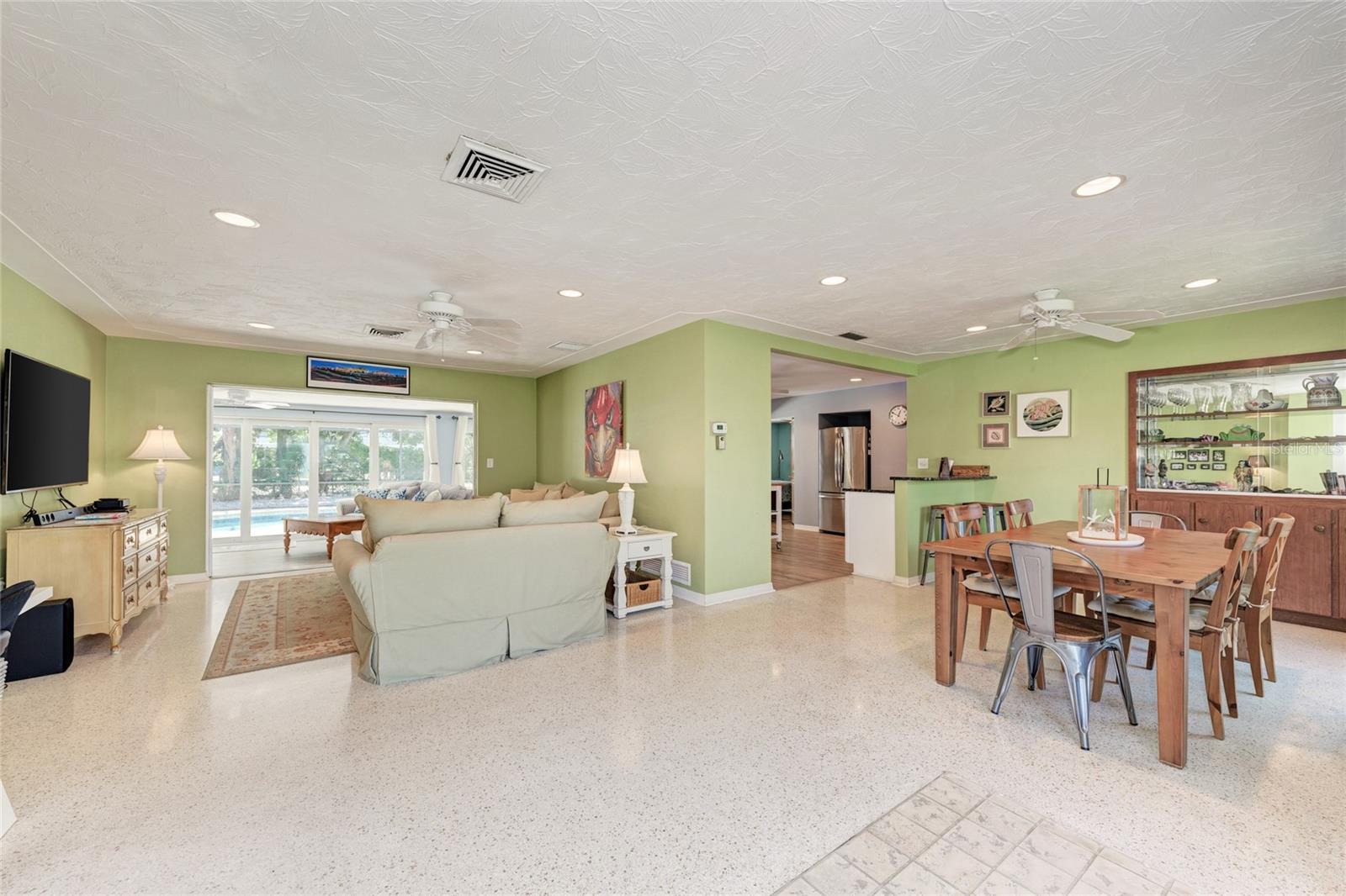 5640 Cape Leyte Dr Property Photo 10
