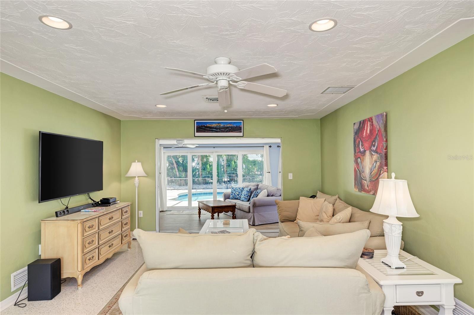 5640 Cape Leyte Dr Property Photo 11