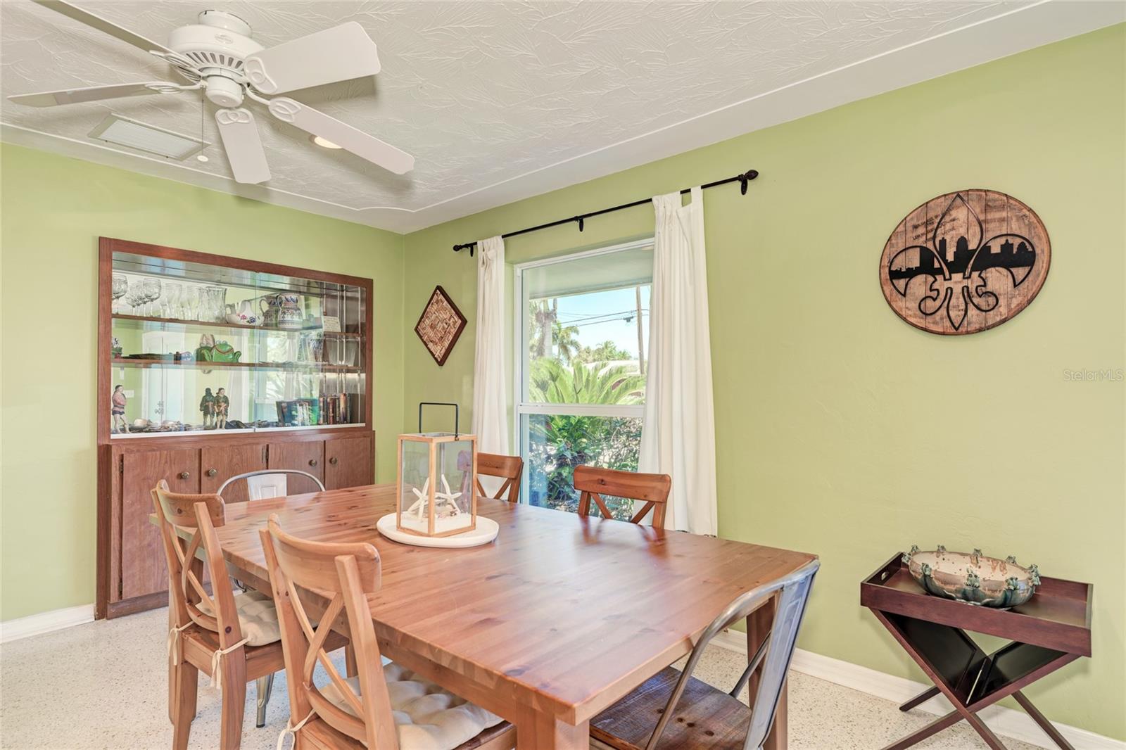5640 Cape Leyte Dr Property Photo 16