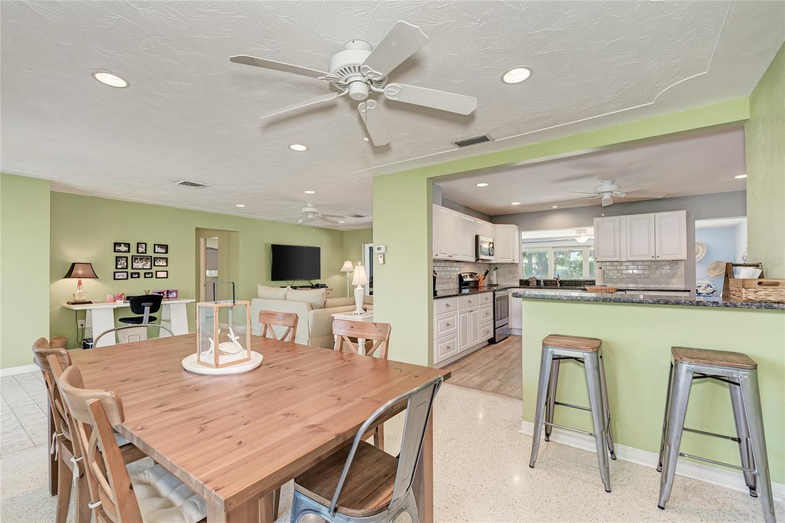 5640 Cape Leyte Dr Property Photo 17