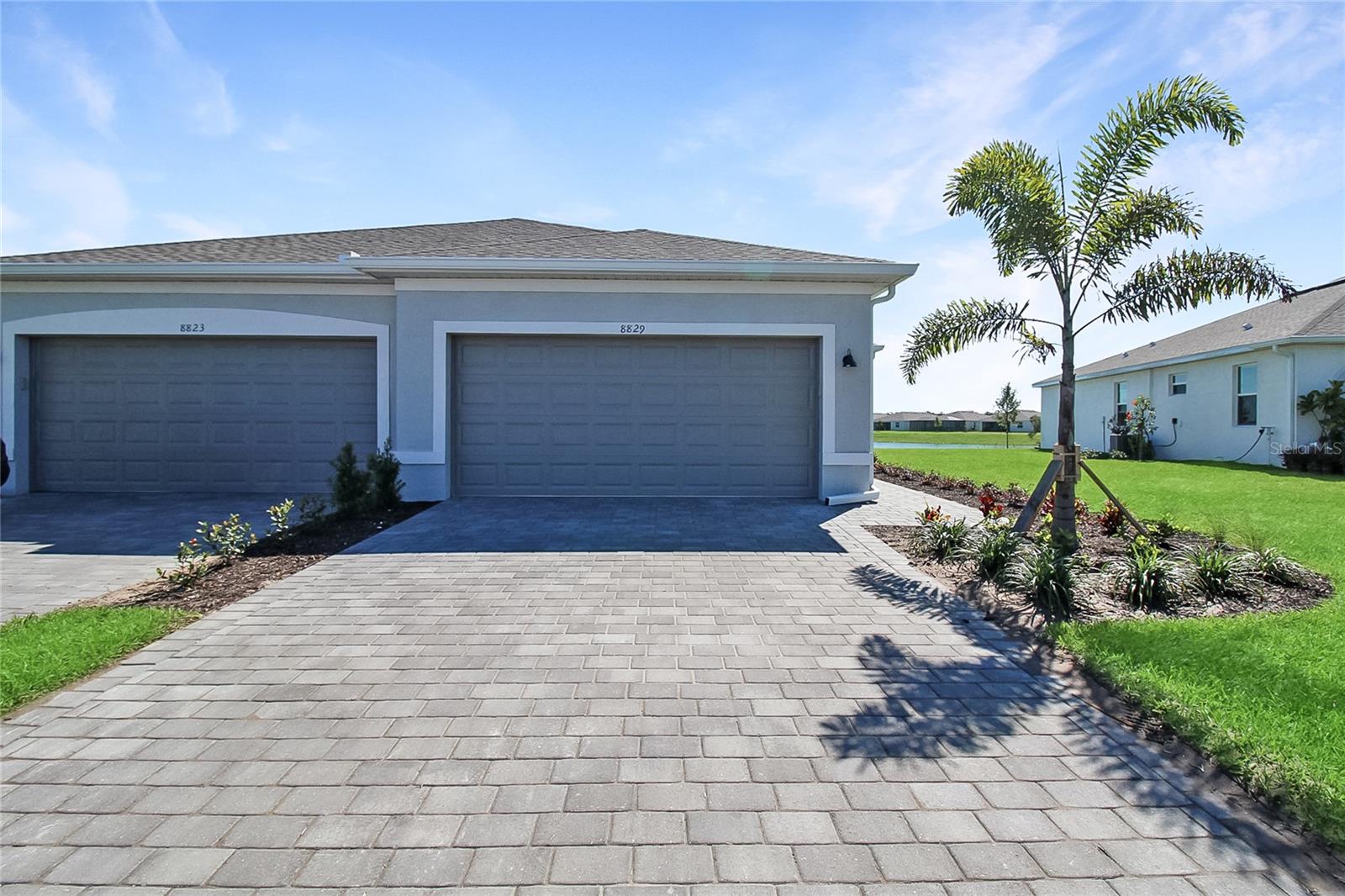 8829 Saint Kitts Cir Property Photo 2